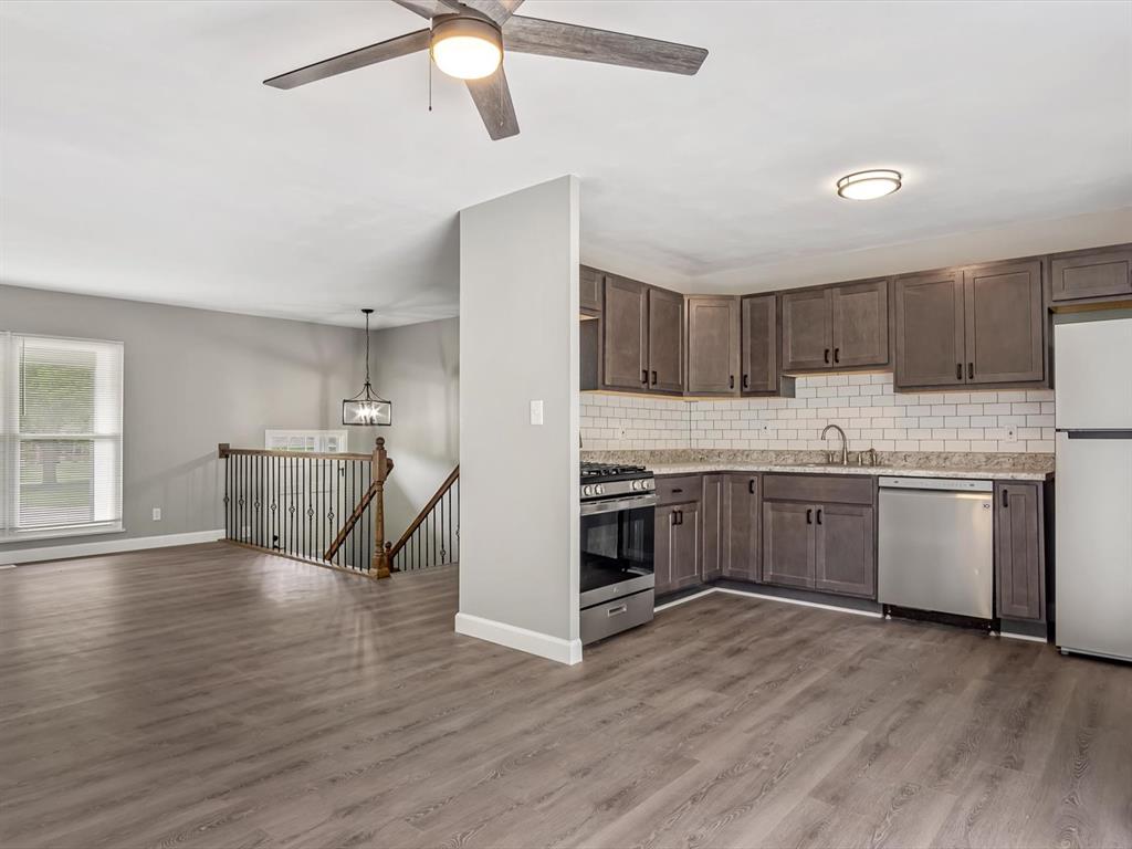 6 Marian Court Property Photo 8