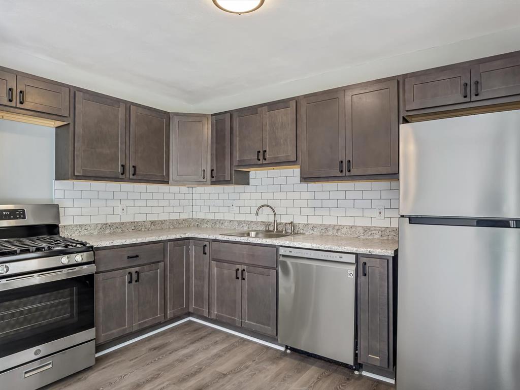 6 Marian Court Property Photo 10