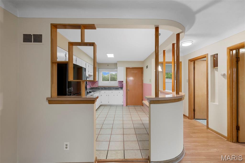 7929 Hildesheim Avenue Property Photo 13