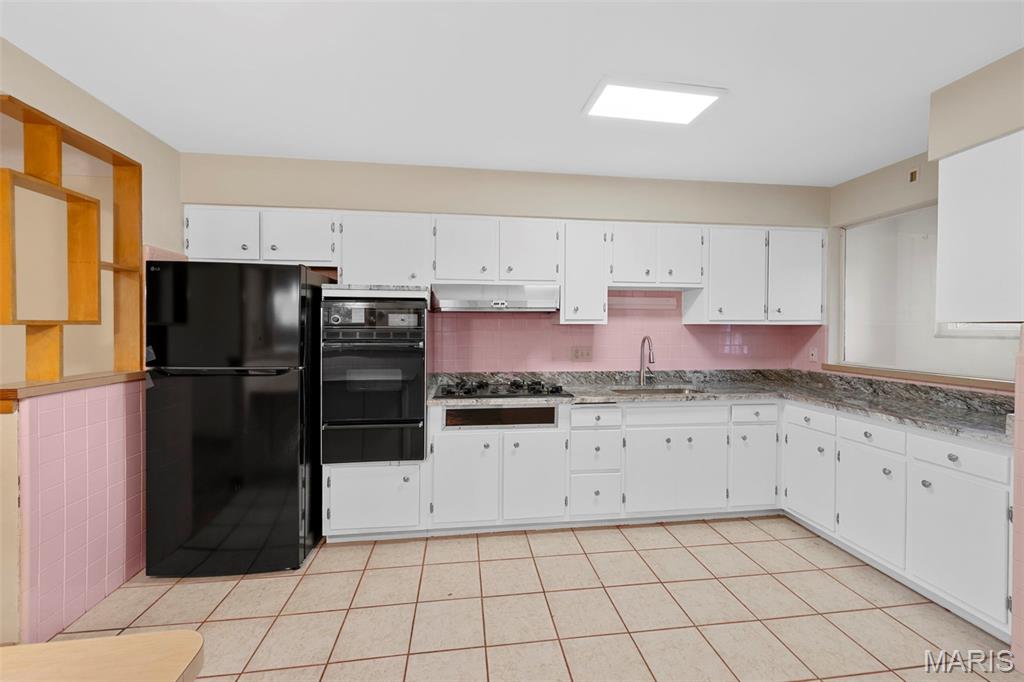 7929 Hildesheim Avenue Property Photo 17