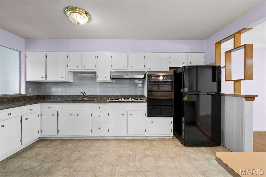 7929 Hildesheim Avenue Property Photo 45