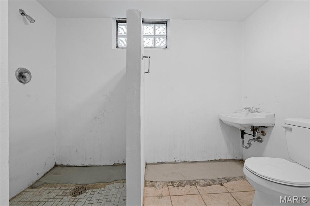 7929 Hildesheim Avenue Property Photo 59