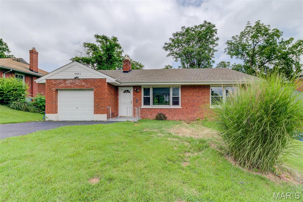 6921 Forest Hill Drive Property Photo 1