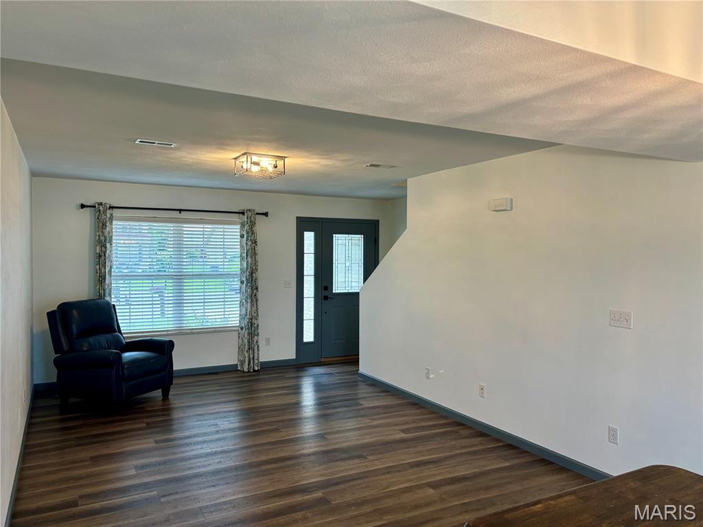 227 Alamosa Drive Property Photo 9