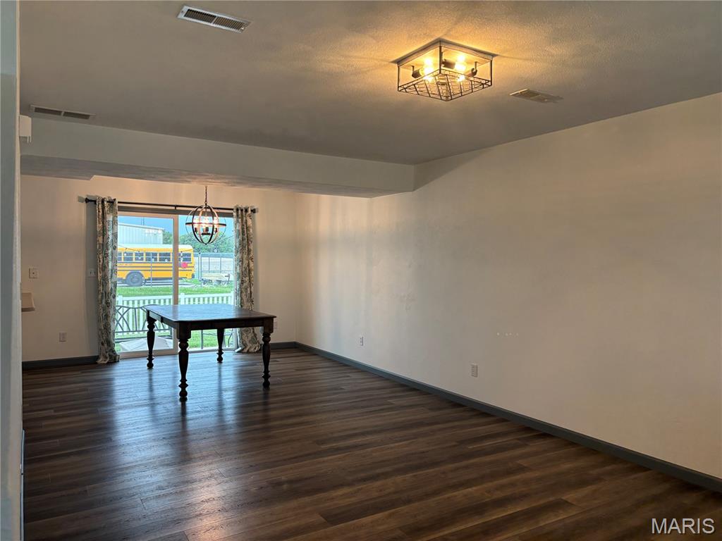 227 Alamosa Drive Property Photo 10