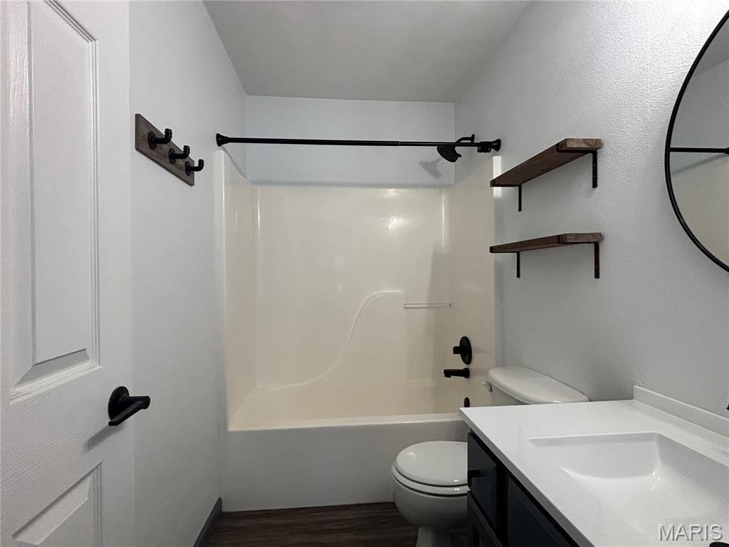 227 Alamosa Drive Property Photo 28