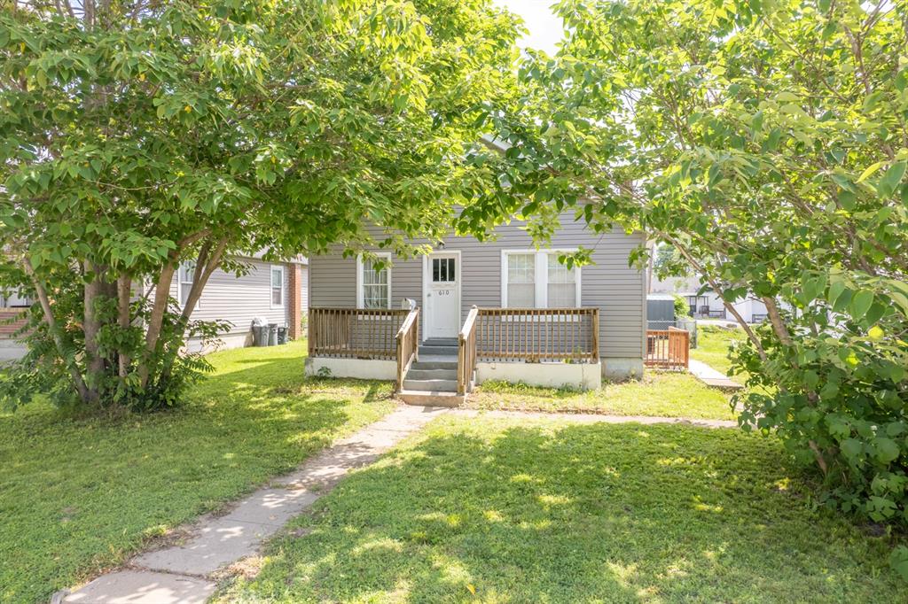 610 N Truman Boulevard Property Photo 1