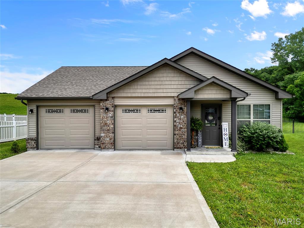740 Lake Cottage Court Property Photo 1