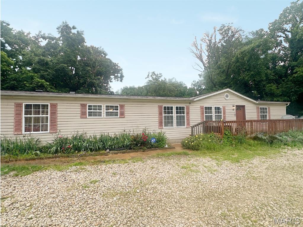 8 Marian Drive Property Photo 1