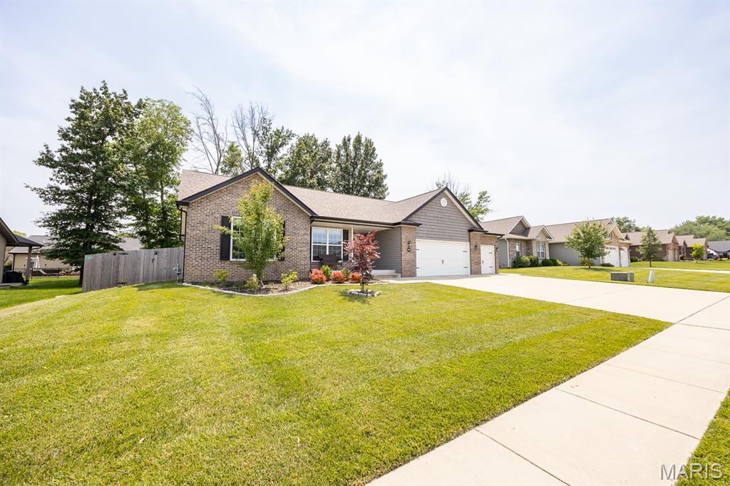 512 Glendale Drive Property Photo 1