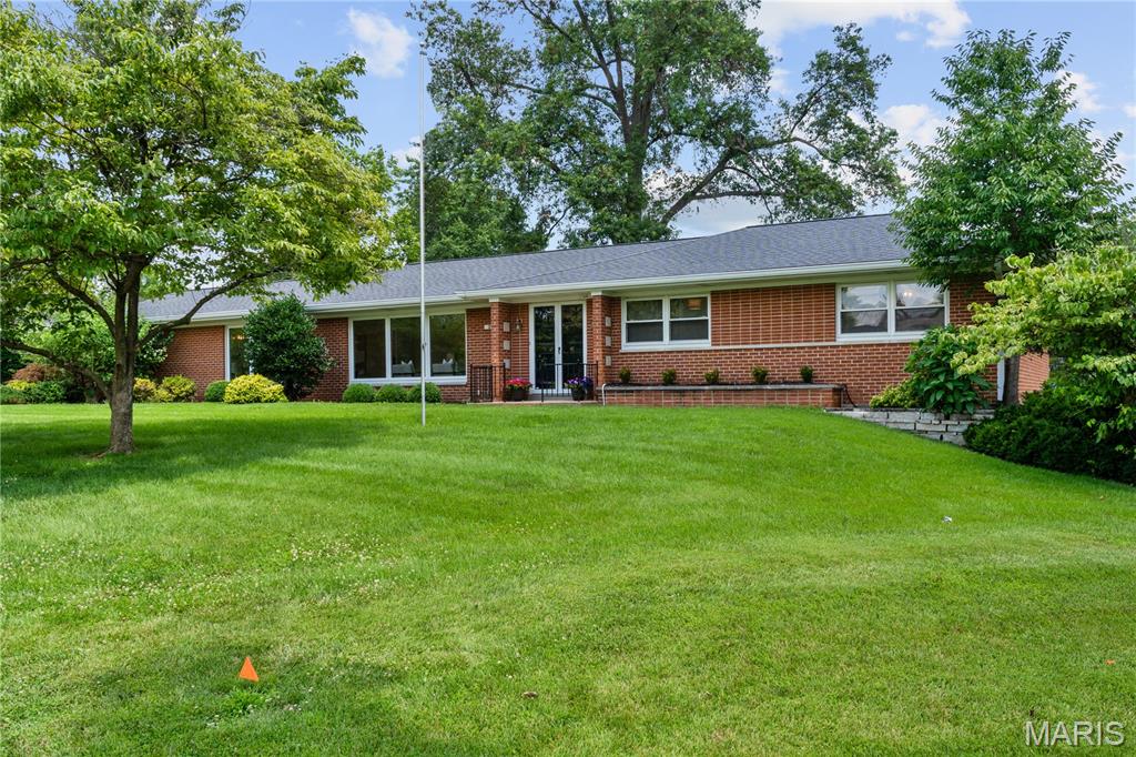 2 Ridgegate Drive Property Photo 1