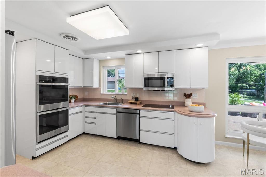 2 Ridgegate Drive Property Photo 10