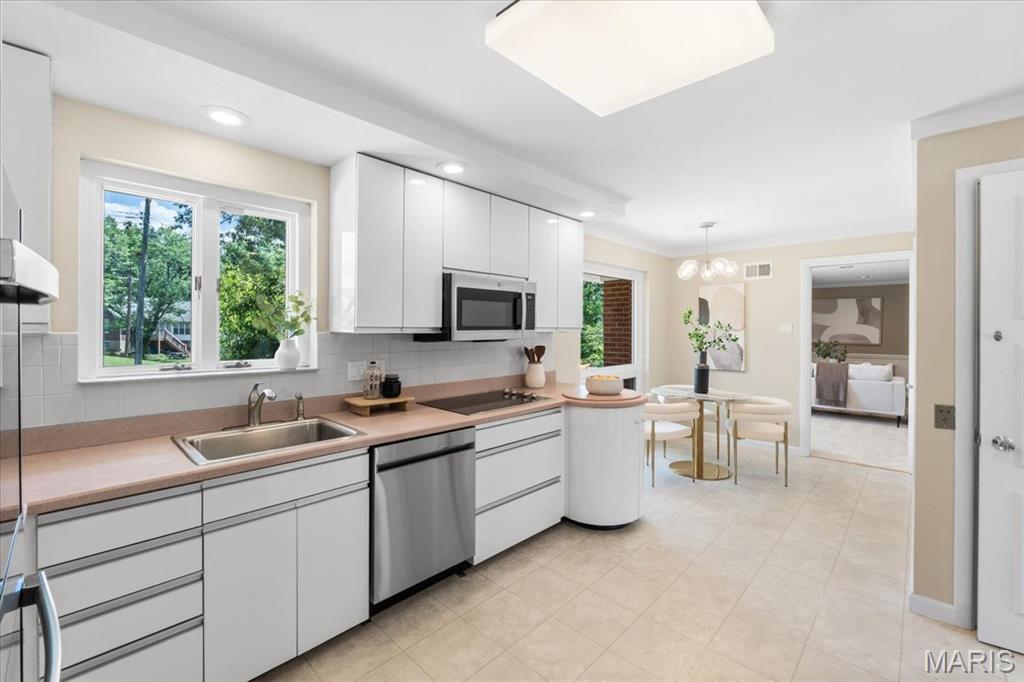 2 Ridgegate Drive Property Photo 13