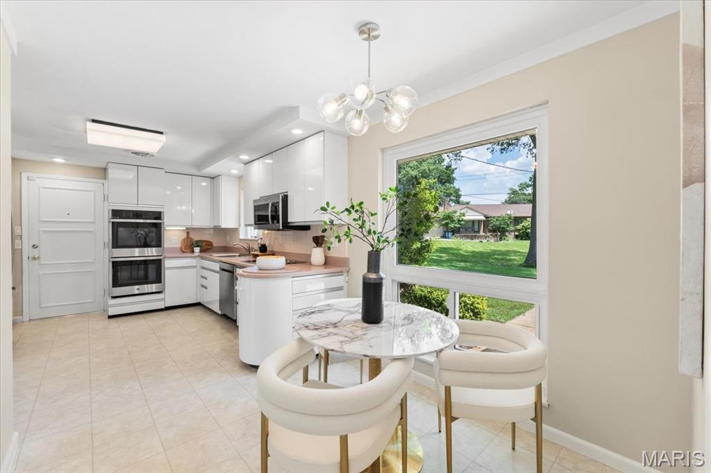 2 Ridgegate Drive Property Photo 15