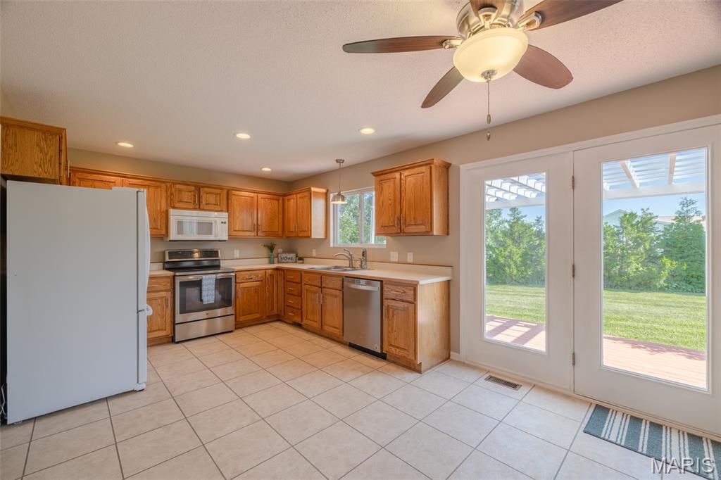 20237 Oak Ridge Property Photo 8