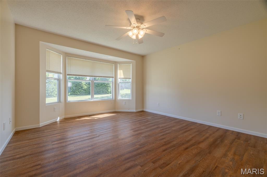 20237 Oak Ridge Property Photo 11