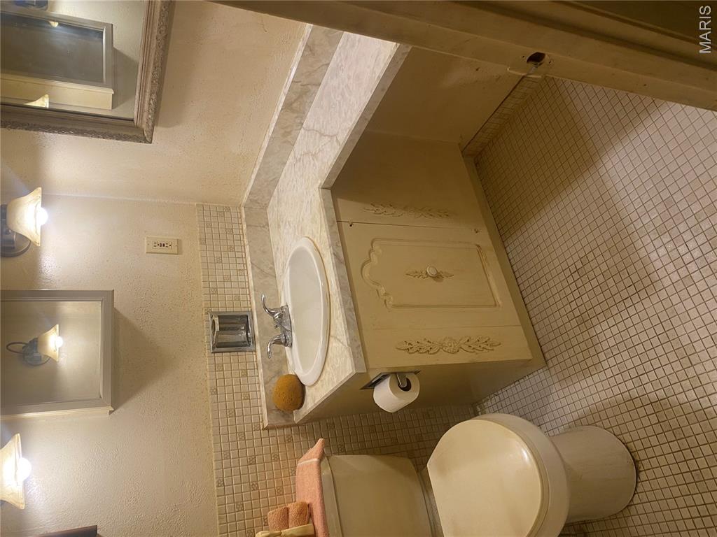 2065 Carefree Lane G Property Photo 7