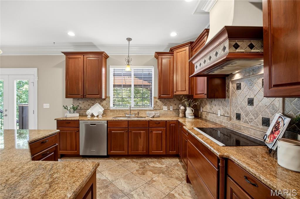 2657 Forest Glen Drive Property Photo 21