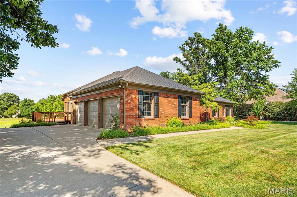 1609 10th Fairway Drive Property Photo 48