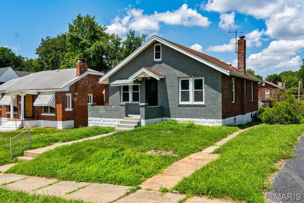 3807 Lawler Drive Property Photo 2