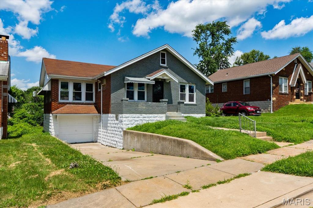 3807 Lawler Drive Property Photo 4