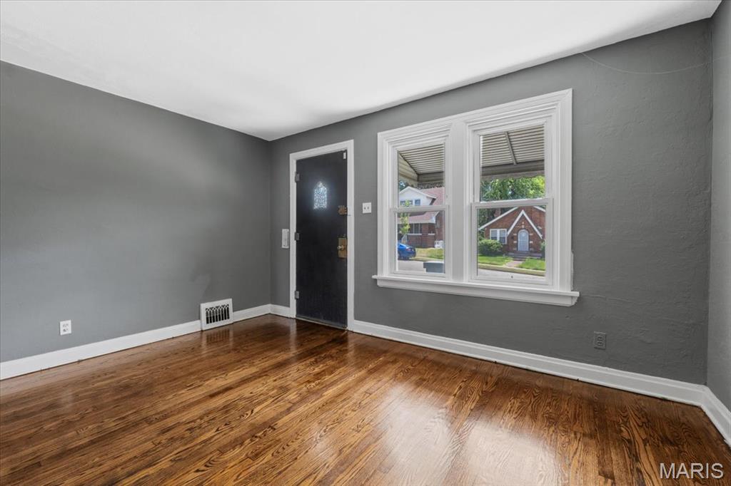 3807 Lawler Drive Property Photo 6