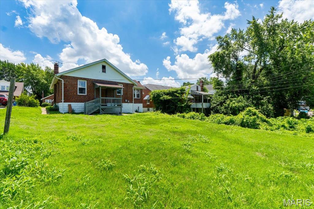 3807 Lawler Drive Property Photo 27