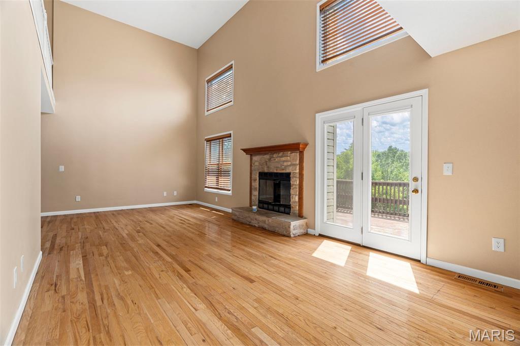 134 N Kings Road Property Photo 12