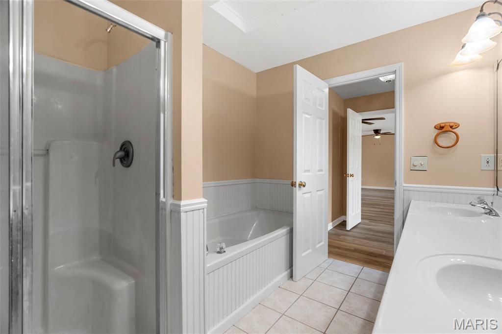 134 N Kings Road Property Photo 28