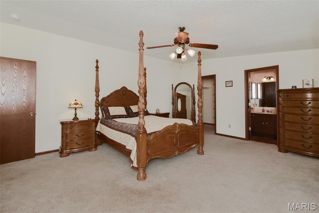4609 Parrot Court Property Photo 5