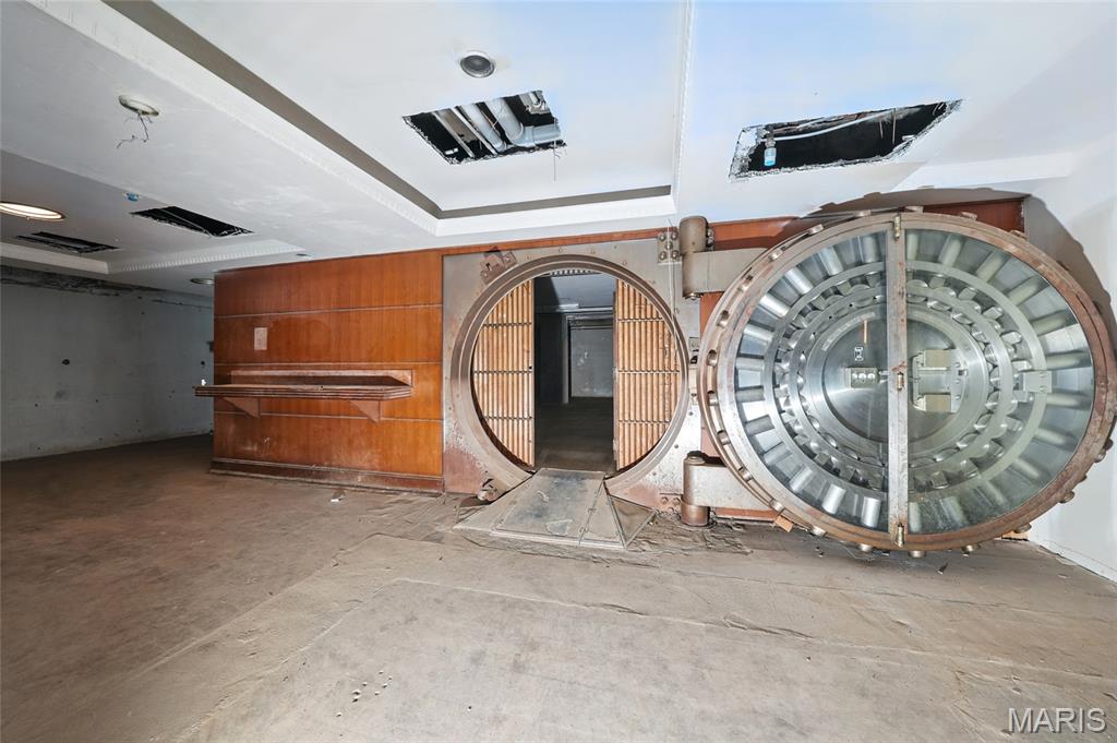 304 N Broadway A Property Photo 1