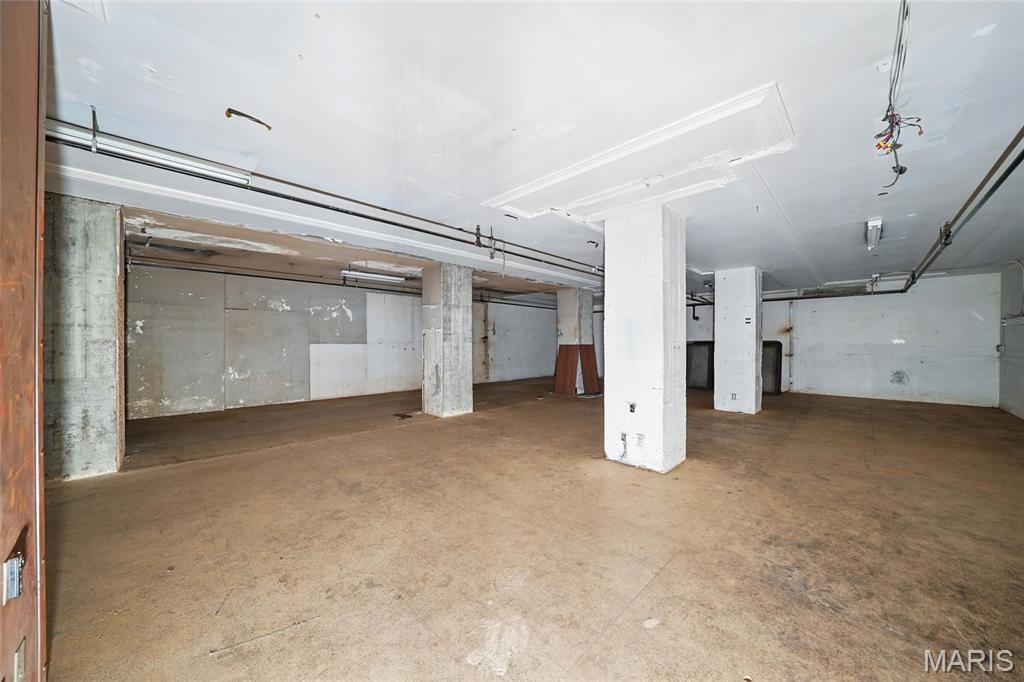 304 N Broadway A Property Photo 5