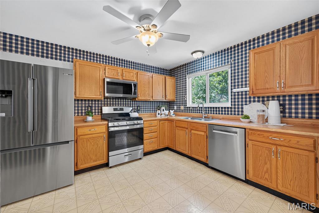 345 Westbrook Drive Property Photo 10