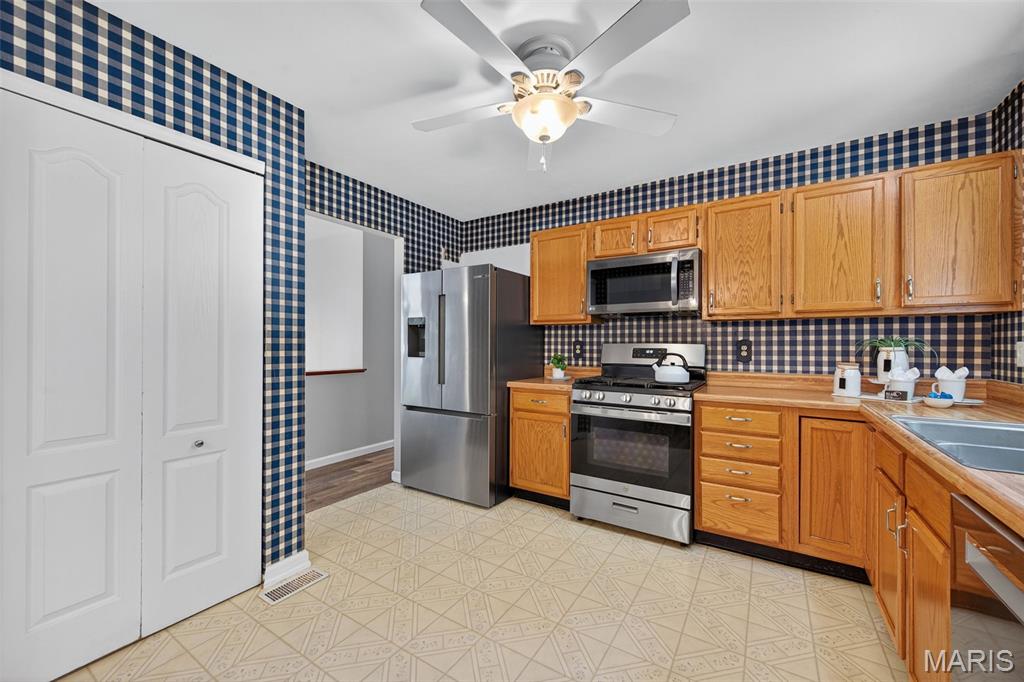 345 Westbrook Drive Property Photo 13