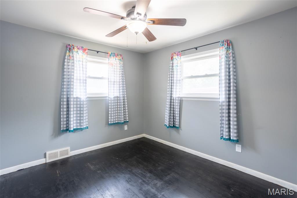 9012 Windom Avenue Property Photo 12