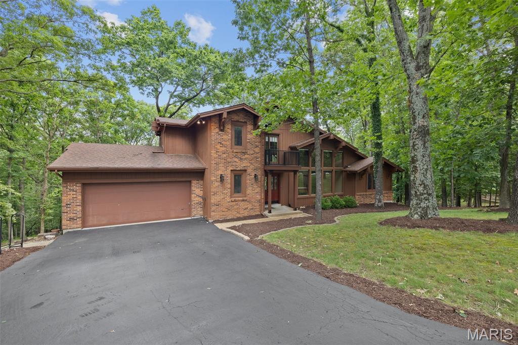 1509 Redbriar Drive Property Photo 1