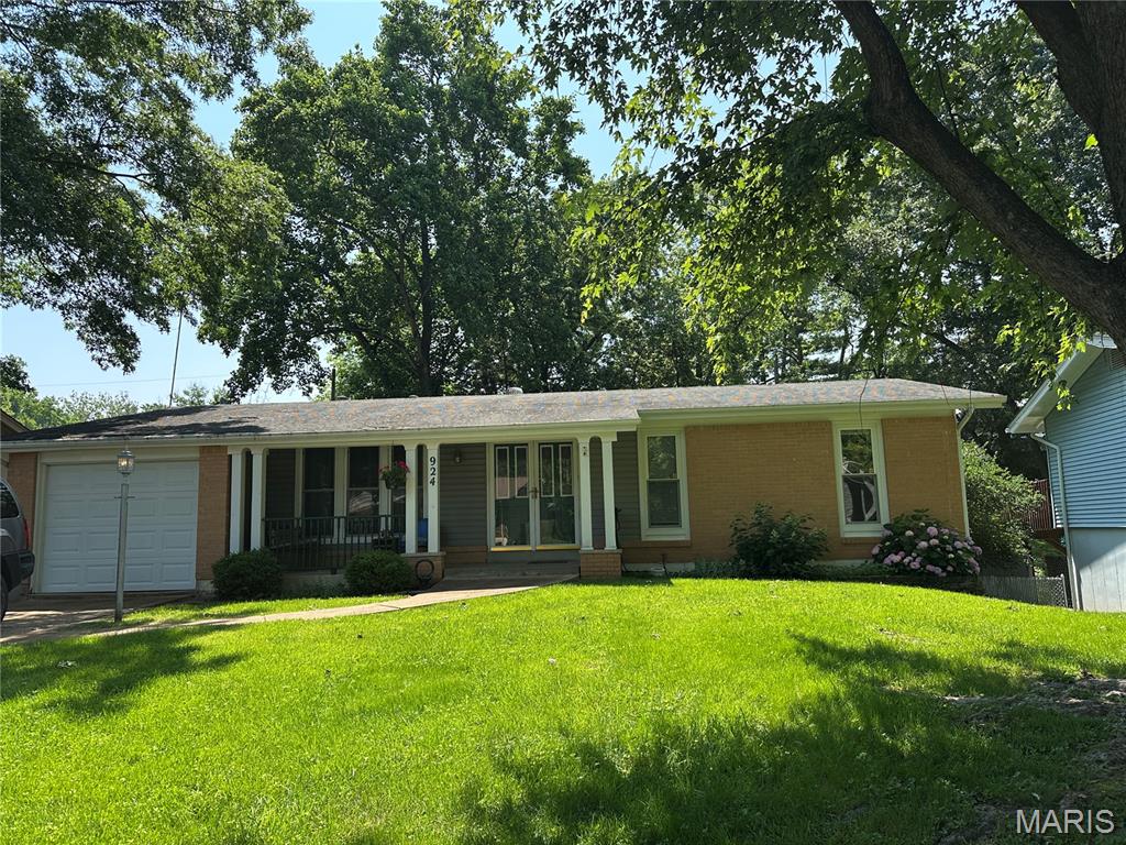 924 Brookvale Terrace Property Photo 1