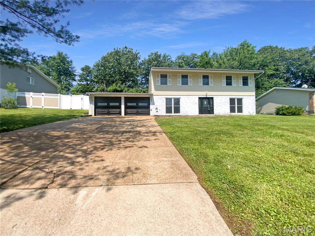 6825 Birdie Lane Property Photo 1