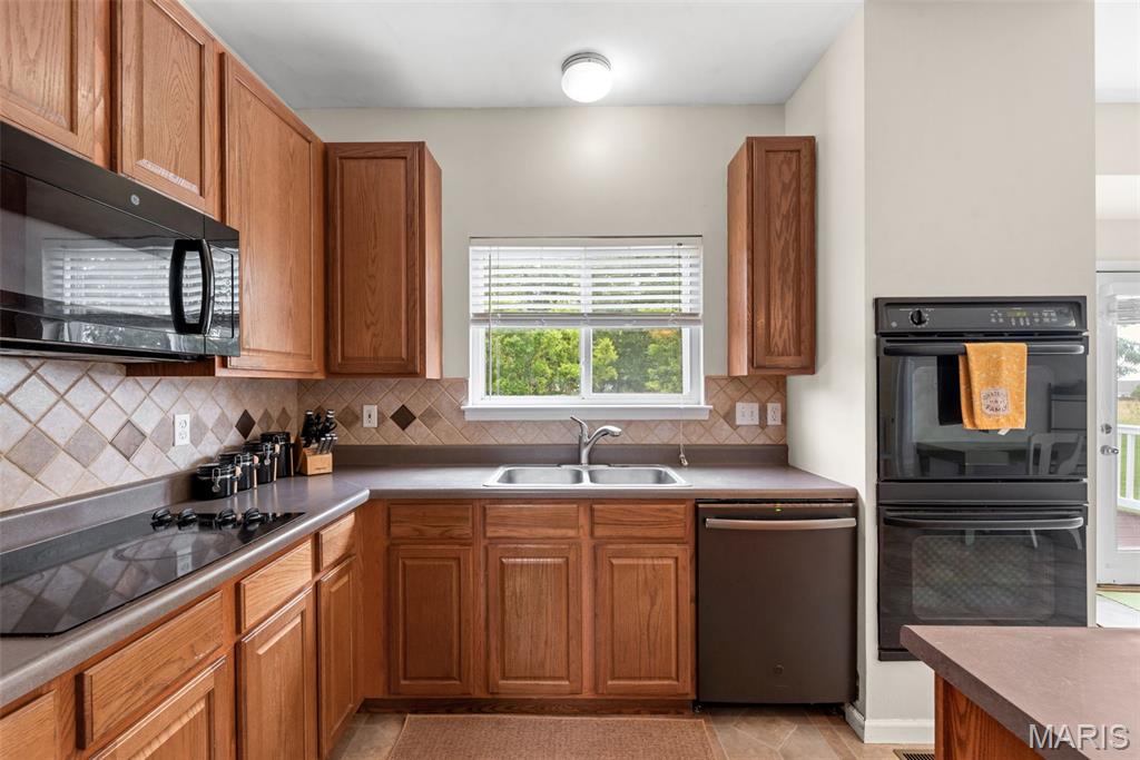 1532 Oakland Hills Drive Property Photo 19