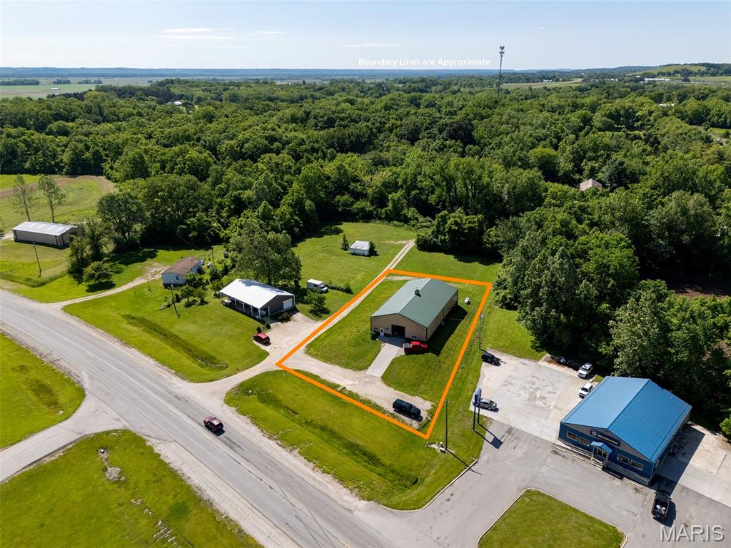 960 Highway B Property Photo 1