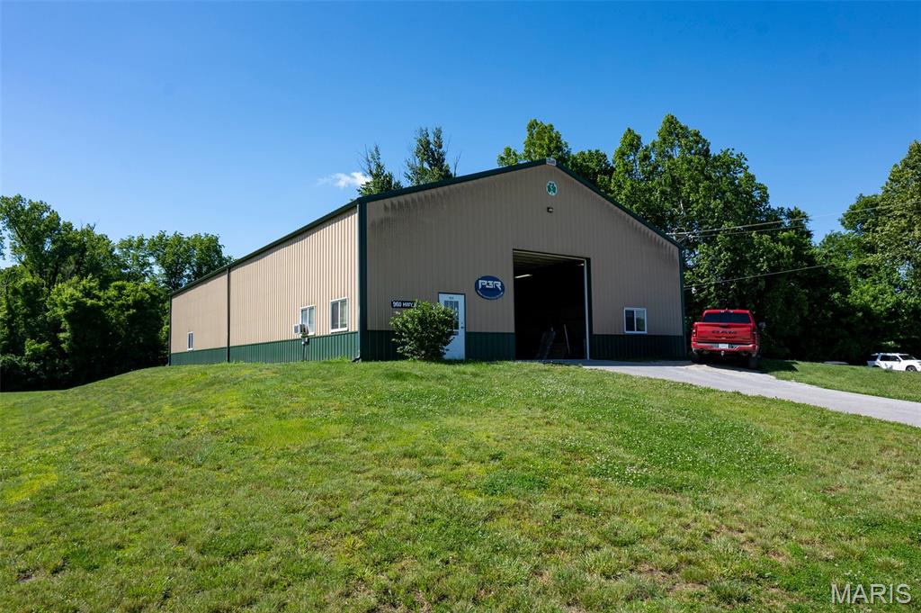 960 Highway B Property Photo 20