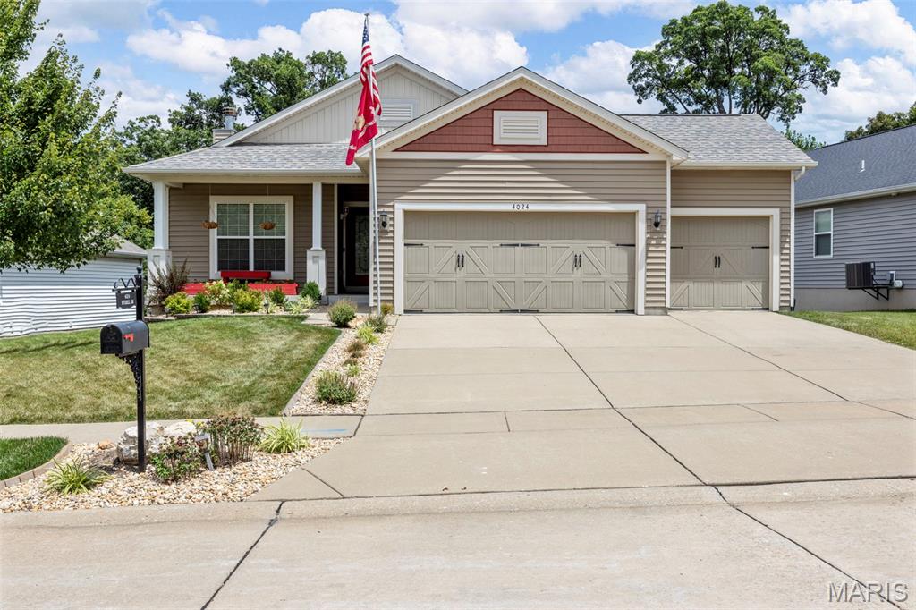 4024 Riverdell Drive Property Photo 6