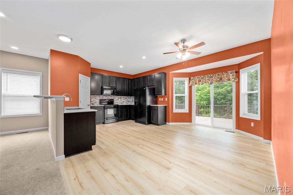4024 Riverdell Drive Property Photo 13