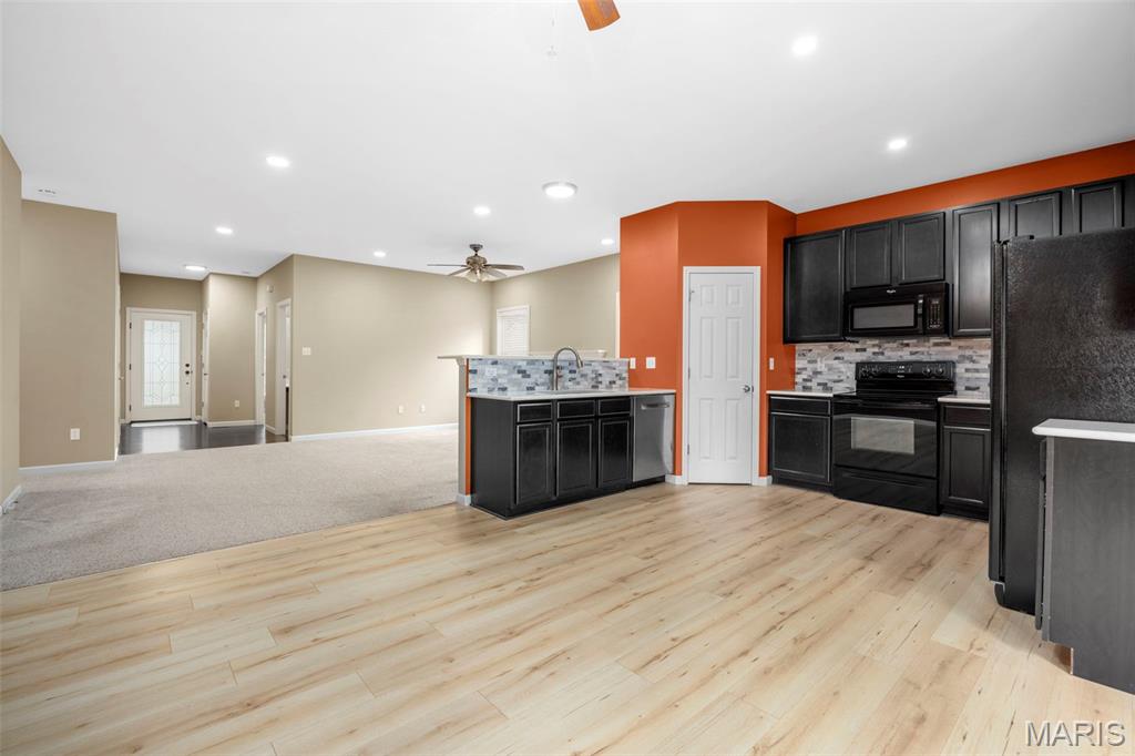 4024 Riverdell Drive Property Photo 14