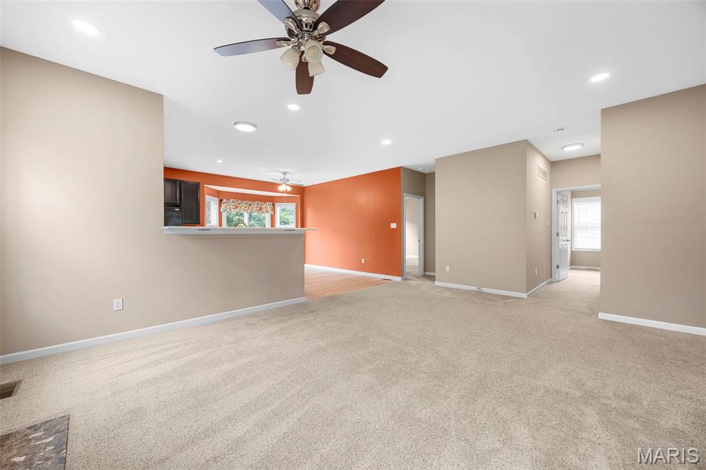 4024 Riverdell Drive Property Photo 18