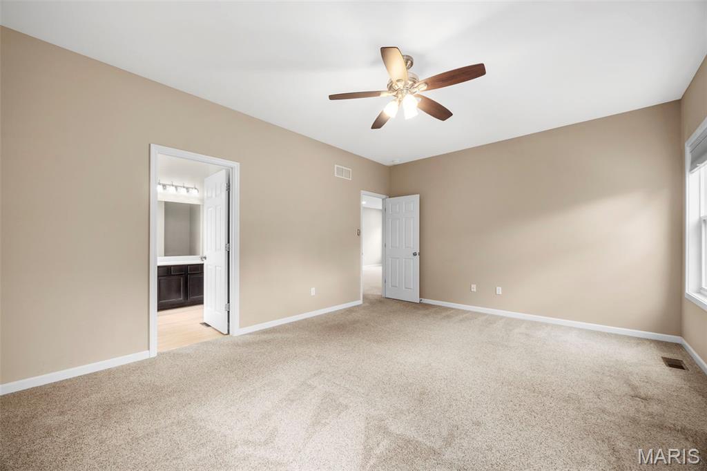4024 Riverdell Drive Property Photo 28