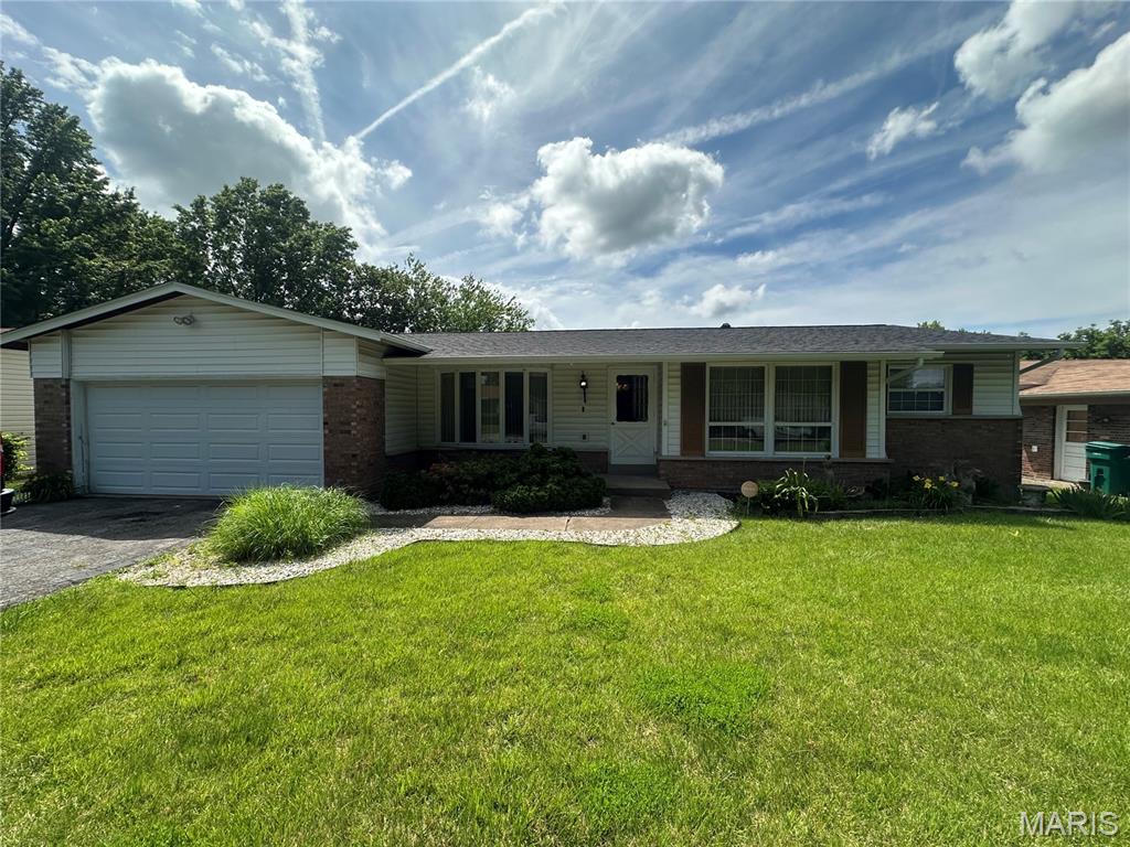 11939 Lakecrest Lane Property Photo 1