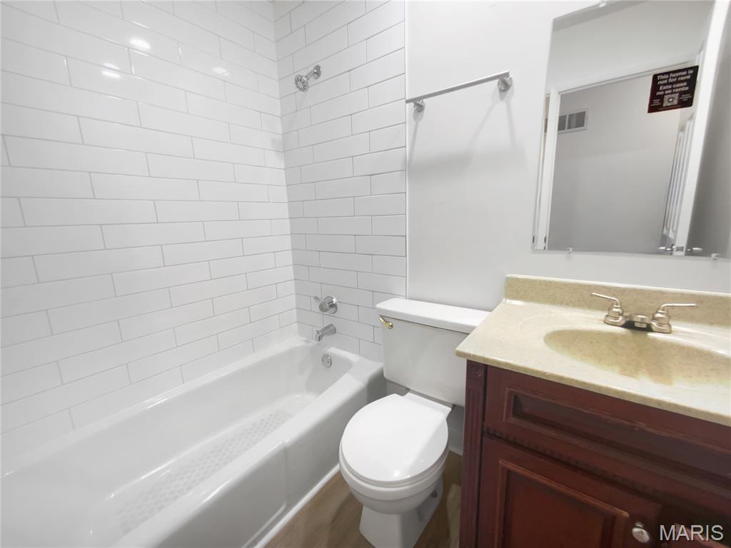 887 Totem Woods Court Property Photo 7