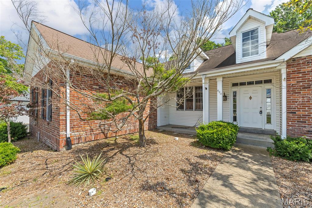 620 Thorntree Lane Property Photo 3