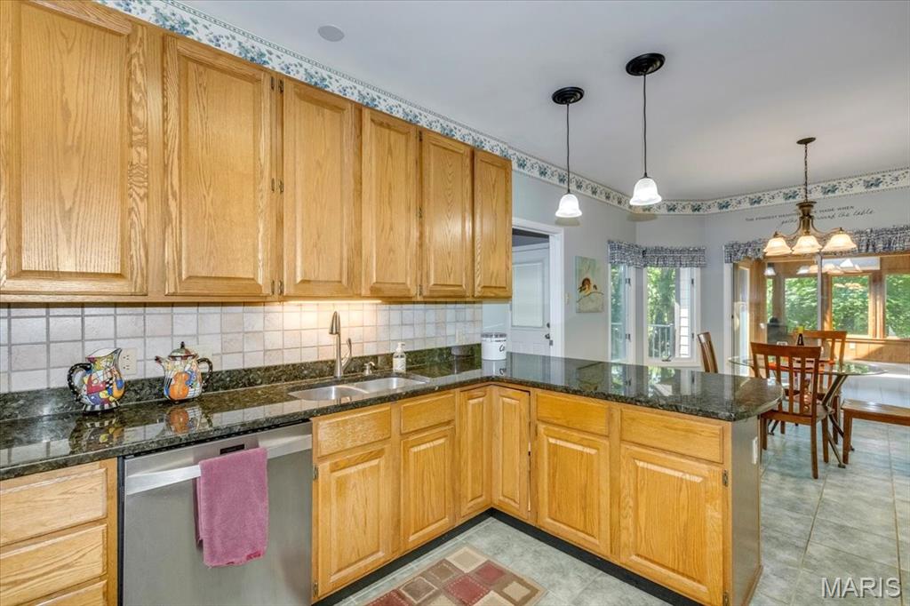 19049 Bear Trail Road Property Photo 11